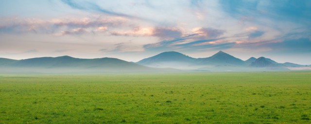 关于敕勒歌古诗带拼音原文(敕勒歌古诗带拼音)