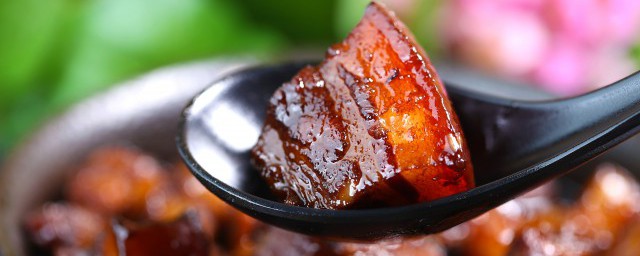 锅盔回锅肉怎么做(猪肉锅盔怎么做)