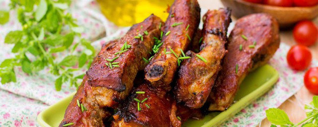 排骨是不是发物(排骨肉是发物吗)