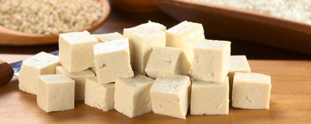 隔夜豆腐能不能吃(豆腐隔夜可以吃)