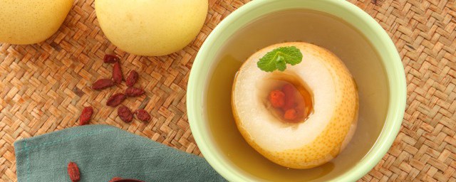 梨子煮水喝的功效有哪些(梨子煮水喝有什么功效和作用)