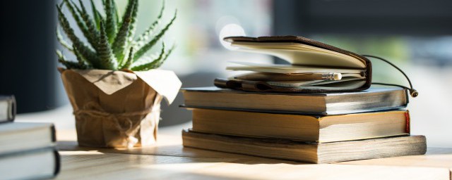 人间能有几回闻的原文及翻译(人间能得几回闻的上一句是什么意思)