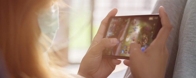 很皮的女生吃鸡名字精选(女孩子吃鸡的调皮名字)