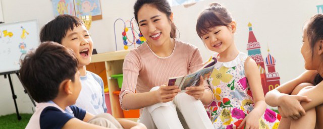 诗词诲人不倦的上一句是啥(诲人不倦的诗意)