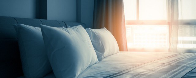 睡眠和休眠的区别(电脑上睡眠和休眠的区别)