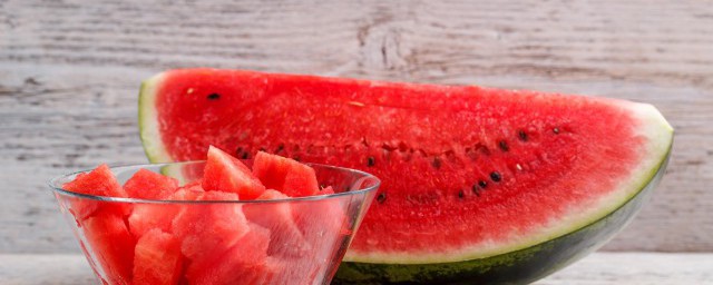 西瓜和芒果能一起吃吗(西瓜和芒果能一起吃吗别着吃了)