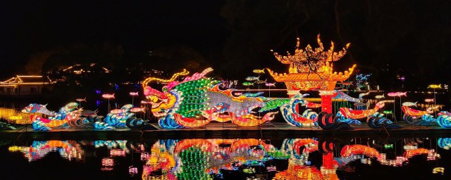 如何形容西湖美景优美(如何形容西湖的美)