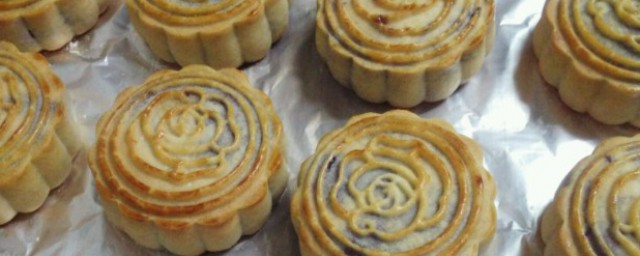 豆沙月饼简单做法(豆沙月饼的做法及配方窍门)