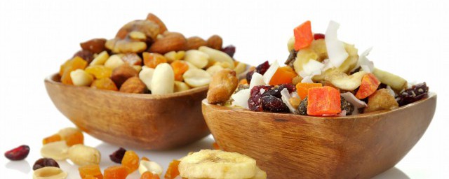 吃夏威夷果的好坏处之分(多吃夏威夷果的好处和坏处)