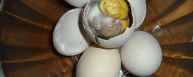 钢化蛋吃多了有没有危害(钢化蛋可以经常吃吗)