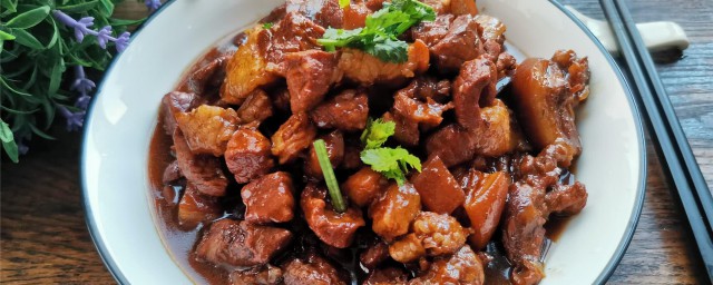 如何做红烧猪肉呢(红烧猪肉怎么做好)