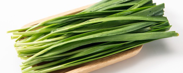 韭菜能隔夜吃吗？(韭菜能否隔夜吃)