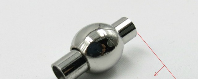 不锈钢磁铁能不能吸住(不锈钢锅用磁铁能吸住吗)