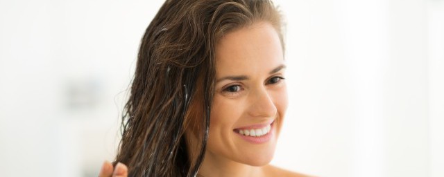 发膜与护发素有什么不同(发膜跟护发素的区别)