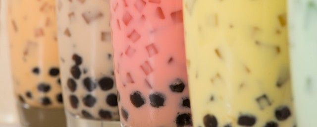 奶茶能放到第二天喝吗(烧仙草奶茶能放到第二天喝吗)