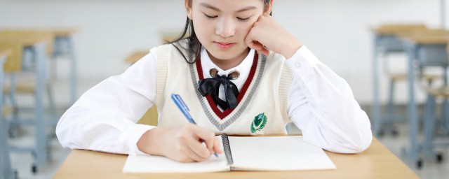 心神恍惚造句(神志恍惚造句)