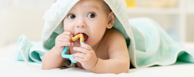 好听又简单的女孩子名字(女孩子比较简单的名字)