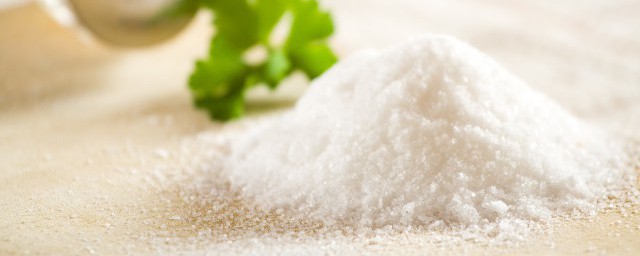 敷生理盐水作用有哪些(敷生理盐水有用吗)