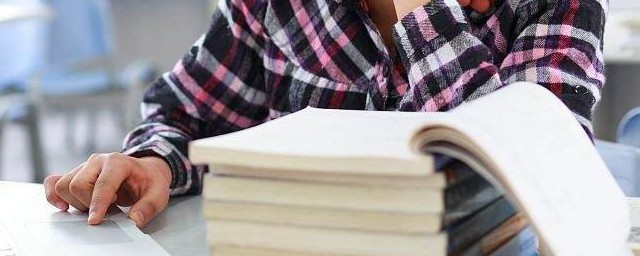 欣喜若狂的释义(欣喜若狂这个词语的意思是什么)