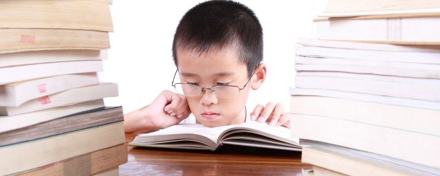 带淼的男孩名字寓意(名字中带淼的寓意)