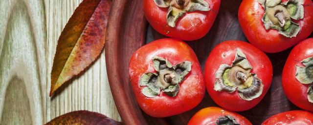 柿子油炸糕怎么做(如何炸柿子糕)