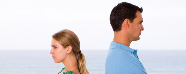 表达对感情失望的句子(表达对感情失望的一段话)