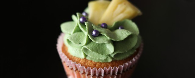 怎么做超松软纸杯蛋糕(软纸杯蛋糕的做法 简单)