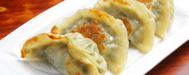 五花肉沙葱煎饺怎么做(五花肉大葱饺子馅怎么调)