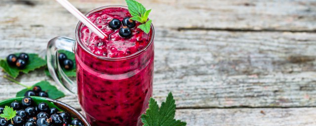 蓝莓和什么水果一起榨汁最合适(蓝莓和啥一起榨汁好喝)