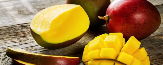 芒果切开第二天吃可以吗(切好的芒果可以放到第二天吗)