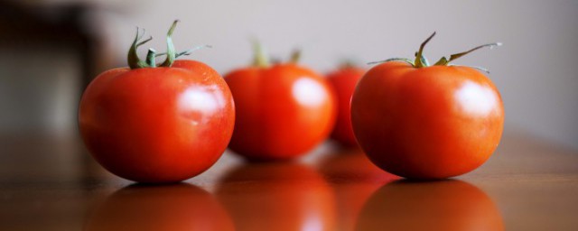 西红柿鸡蛋汤可以放多长时间(西红柿鸡蛋汤什么时候放西红柿)