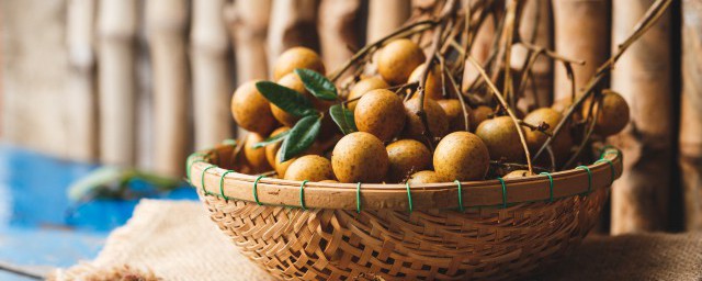 龙眼外表发霉了能不能吃(外表发霉的龙眼能吃吗)