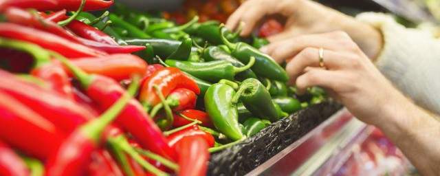 如何保存辣椒不发霉(辣椒粉如何保存不发霉)