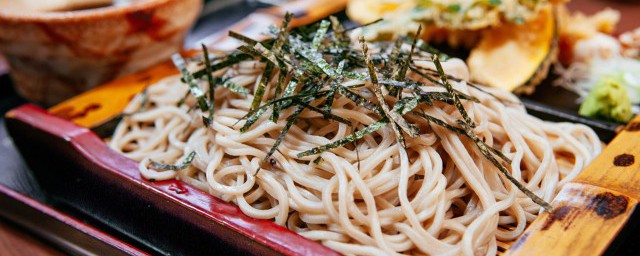 三种超清爽冷面做法让你轻松度夏(冷面的做法大全家常)