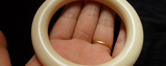 女人戴象牙的好处是什么(女人能戴象牙吗)