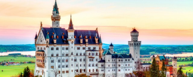 关于德国十大著名景点简介(德国景点介绍7大景点)