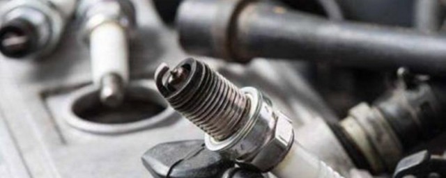 火花塞不换的影响(火花塞不换会影响什么问题)