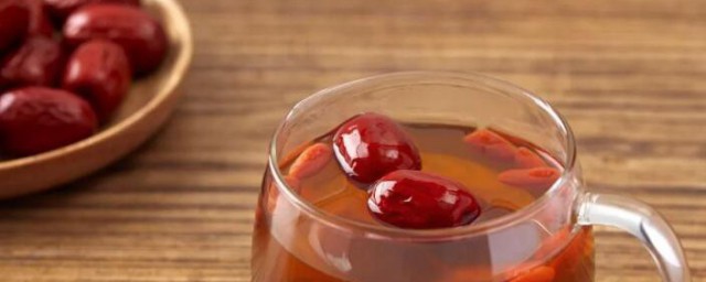 枸杞红枣泡水可不可以加红糖(请问,用红枣枸杞泡茶,可以加点水冰糖吗?)