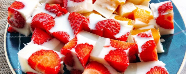 草莓能做什么美食(草莓可做什么美食)