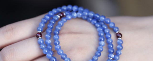 女生佩戴蓝晶石禁忌有什么(女生佩戴蓝绒晶禁忌)