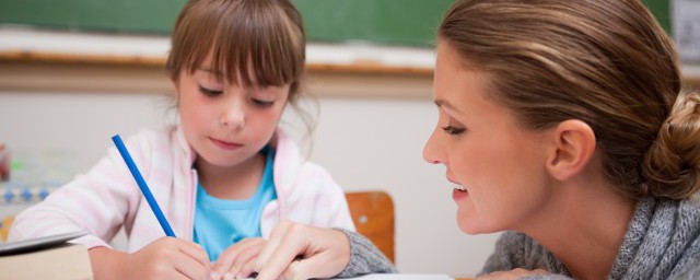 寄宿生怎么理解(寄宿生和住宿生是什么意思)