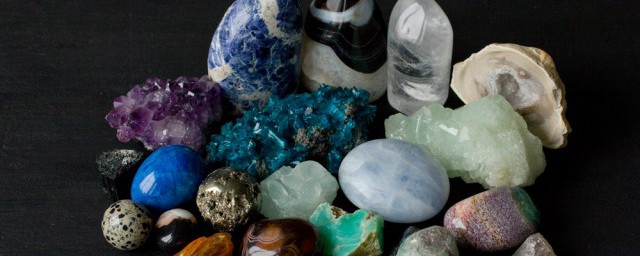 宝石什么意思(二类宝石什么意思)