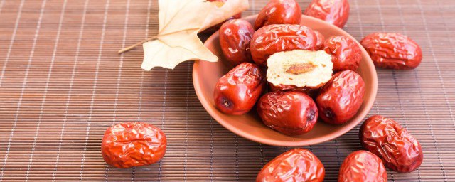 宝宝吃红枣泥要去皮吗(婴儿能吃红枣泥吗)