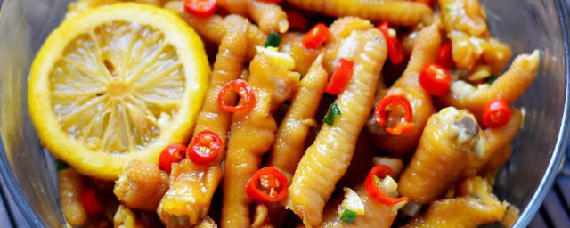 柠檬鸡爪焯水多少时间(柠檬鸡爪需要煮几分钟)