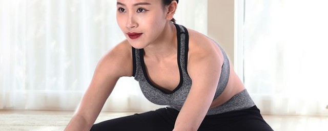 每天做多少个健腹轮可以减肚子(每天做多少腹肌轮能减掉肚子)