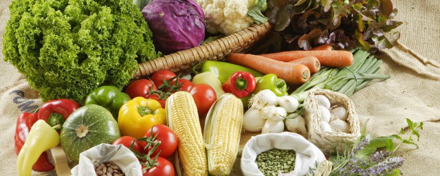 脾虚湿气重吃的食物(脾虚湿气重不能吃的食物)