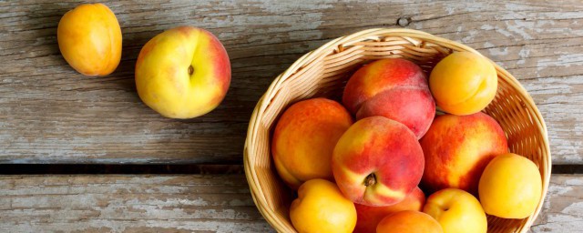 黄桃软的更好吃吗(黄桃软的好还是硬的好)