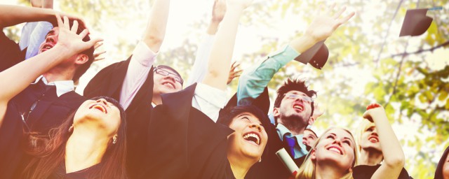 毕业留言短句8字有哪些(毕业留言八个字)