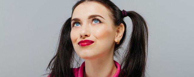 美瞳戴反了感觉是什么(美瞳左右戴反了是什么感觉)