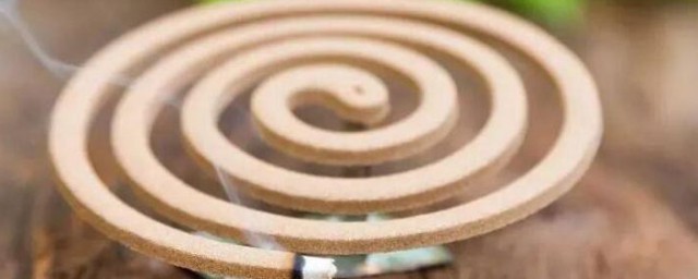 可不可以一边点蚊香一边睡觉(蚊香点着睡觉可以吗)